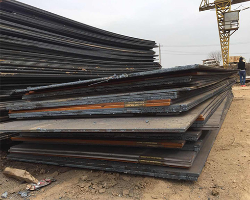 工程機械與建材租賃一站式解決方案 鋼板、挖掘機、汽車吊與叉車出租詳解