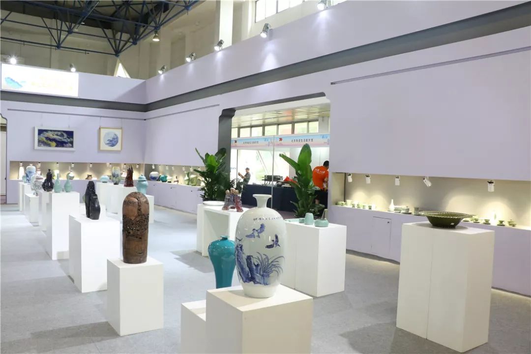 2019中國(guó)國(guó)際精品陶瓷展正式開(kāi)幕，“瓷”情“瓷”景動(dòng)京城